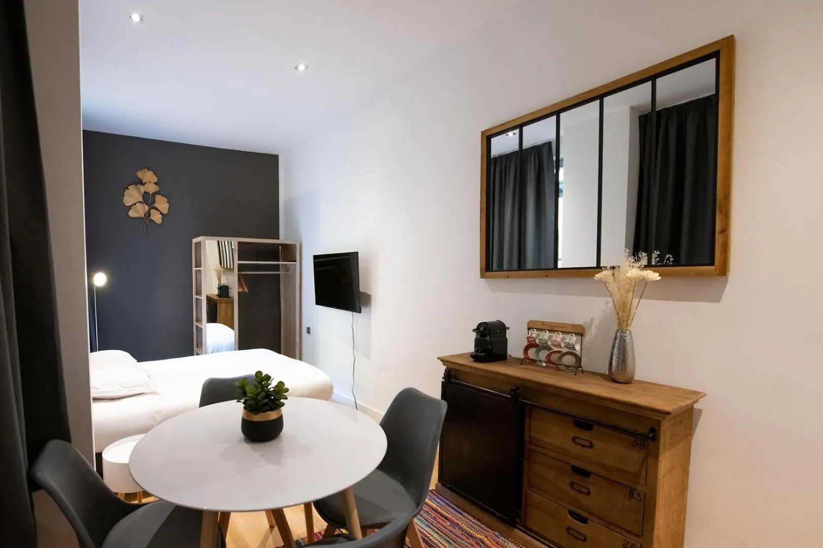 아파트 Le St Germain - Petillant Studio Decore Avec Gout En Centre-Ville 리옹 프랑스