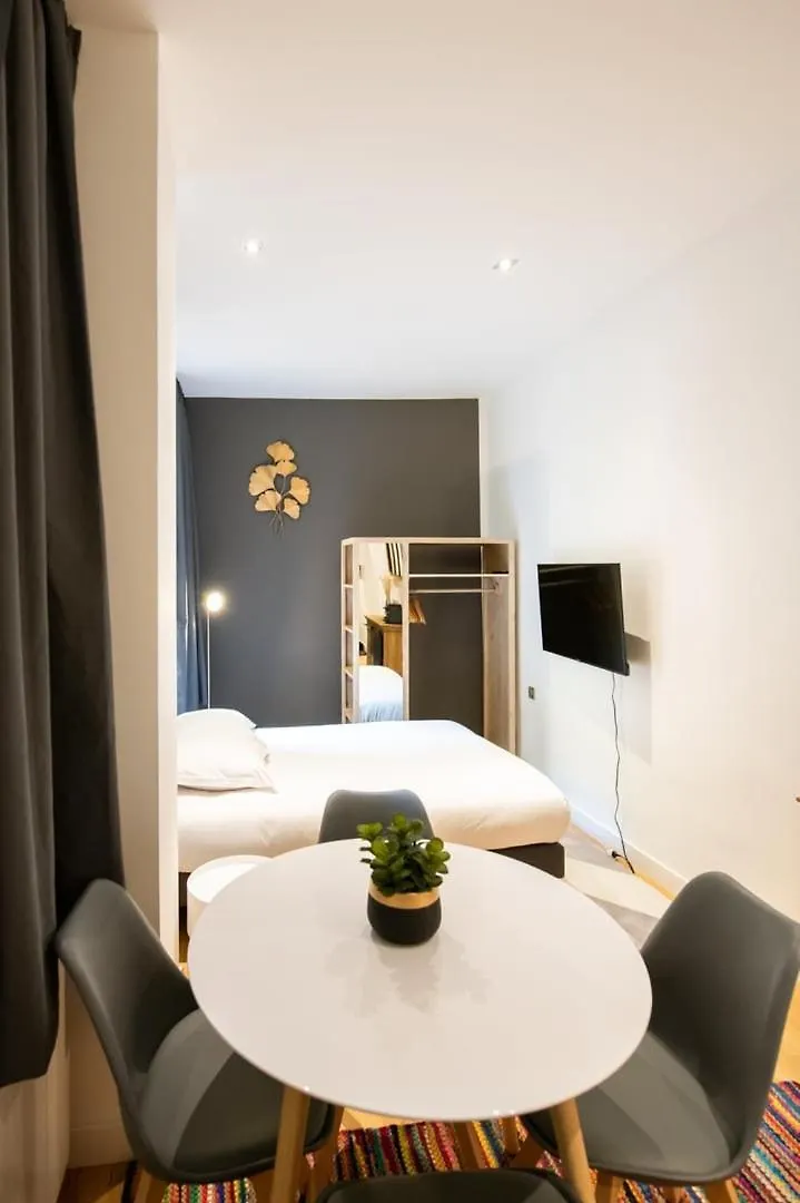 Le St Germain - Petillant Studio Decore Avec Gout En Centre-Ville 리옹 아파트
