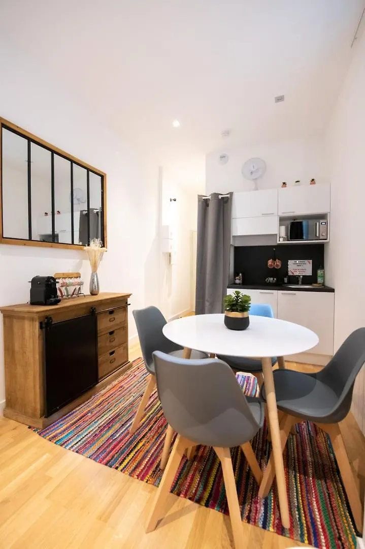 Le St Germain - Petillant Studio Decore Avec Gout En Centre-Ville 리옹